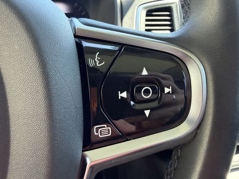 Certified 2023 Volvo XC90 B5 Core w/ Protection Package Premier AWD/4WD image 28