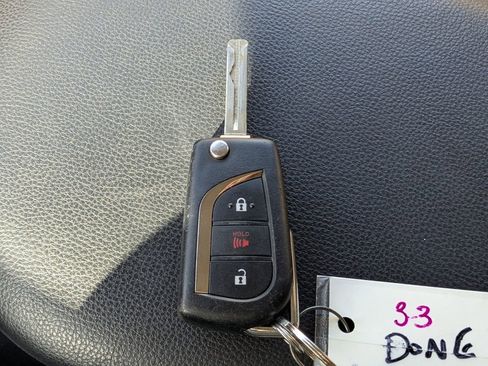 Used 2025 Toyota RAV4 LE image 30