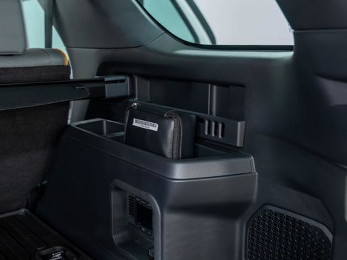 Used 2025 Toyota 4Runner Trailhunter image 41