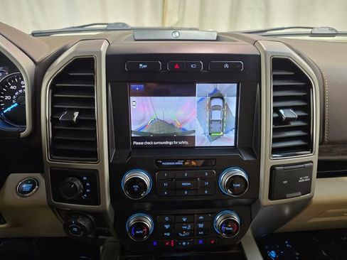 Used 2019 Ford F150 Lariat w/ Equipment Group 502A Luxury image 21