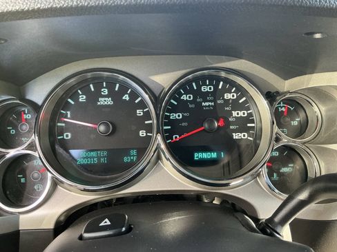Used 2014 GMC Sierra 2500 SLE w/ SLE Preferred Package AWD/4WD image 35
