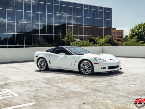 Used 2011 Chevrolet Corvette ZR1 w/ Preferred Equipment Group RWD image 53