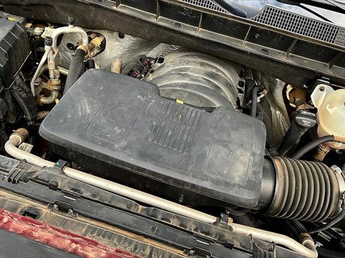 Used 2019 Chevrolet Silverado 1500 High Country image 35