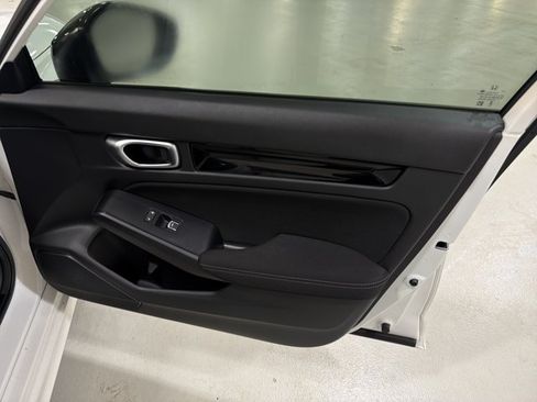 Used 2025 Honda Civic Sport image 38