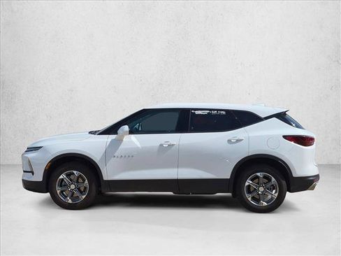 Used 2025 Chevrolet Blazer LT AWD/4WD image 8