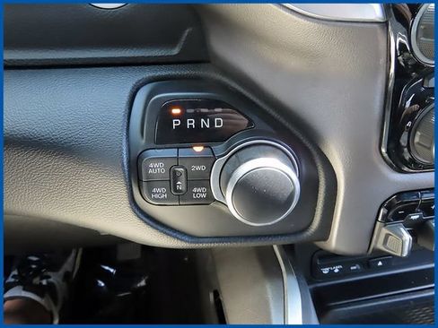 Used 2019 RAM 1500 Big Horn AWD/4WD image 18