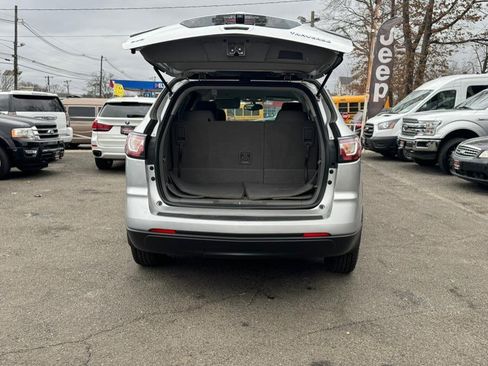 Used 2016 Chevrolet Traverse LS AWD/4WD image 9