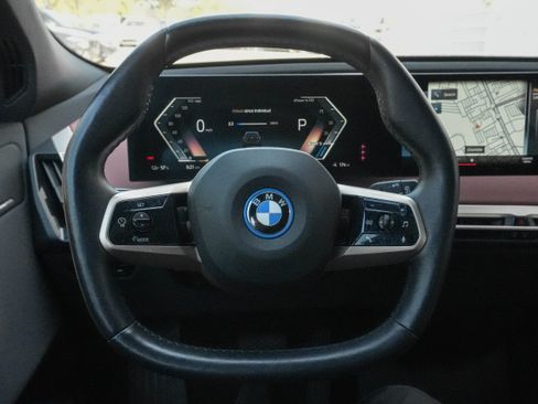 Used 2023 BMW iX xDrive50 w/ Premium Package AWD/4WD image 17