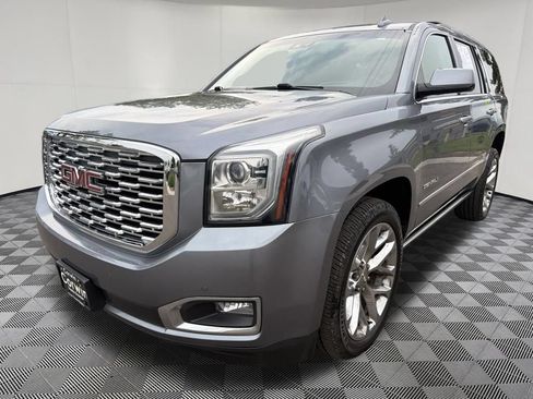 Used 2018 GMC Yukon Denali w/ Denali Ultimate Package AWD/4WD image 3
