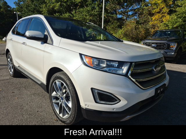 Used 2015 Ford Edge Titanium w/ Equipment Group 302A AWD/4WD image 11