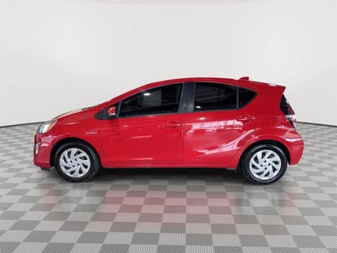 Used 2015 Toyota Prius C Three FWD image 2