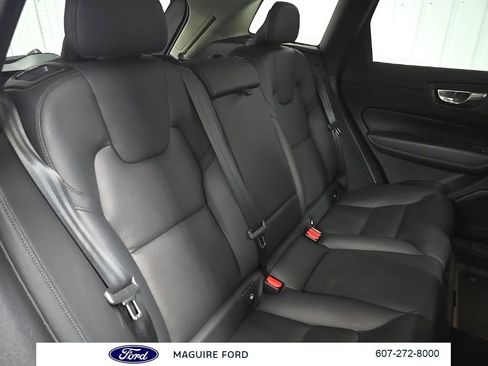 Used 2023 Volvo XC60 B5 Plus w/ Climate Package AWD/4WD image 20