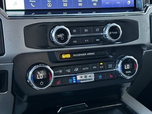 Used 2022 Ford F250 Lariat w/ Lariat Value Package image 19