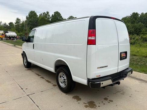 New 2026 Chevrolet Express 3500 w/ Driver Convenience Package RWD image 7