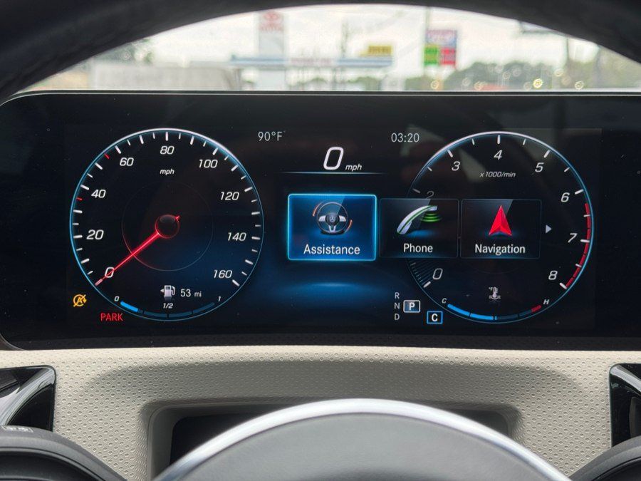 Used 2023 Mercedes-Benz CLA 250 4MATIC image 49