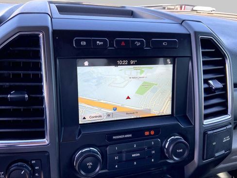Used 2018 Ford F250 XLT w/ XLT Premium Package AWD/4WD image 23