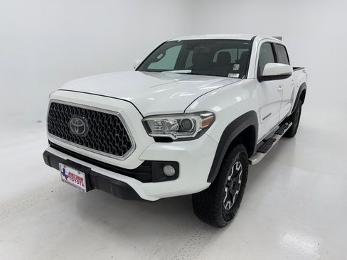 Used 2019 Toyota Tacoma TRD Off-Road image 4