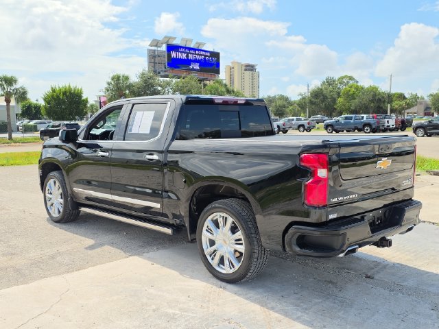 Certified 2022 Chevrolet Silverado 1500 High Country w/ High Country Premium Package AWD/4WD image 3