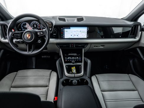Certified 2026 Porsche Cayenne image 12