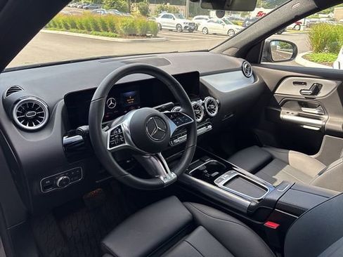 Used 2025 Mercedes-Benz GLA 250 4MATIC image 12