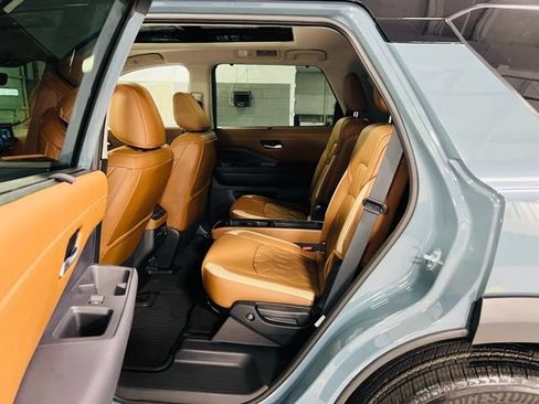 New 2026 Nissan Pathfinder Platinum FWD image 29