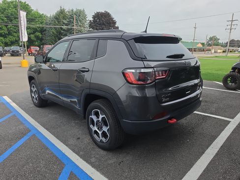 Used 2022 Jeep Compass Trailhawk AWD/4WD image 6