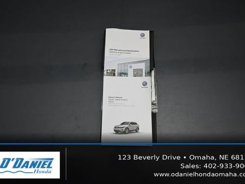 Used 2020 Volkswagen Tiguan SE w/ Panoramic Sunroof Package AWD/4WD image 43