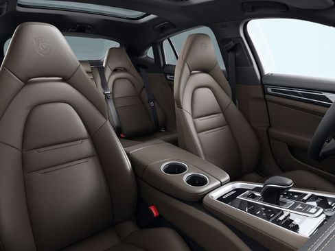 Certified 2023 Porsche Panamera 4 Platinum Edition AWD/4WD image 11