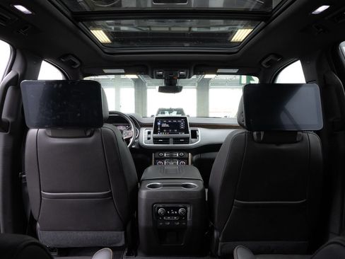 Used 2021 Chevrolet Tahoe High Country w/ Premium Package AWD/4WD image 18