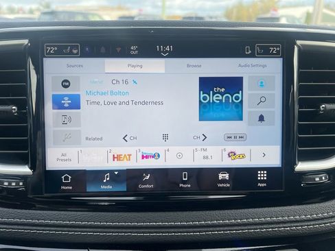 New 2026 Chrysler Pacifica Select w/ S Appearance Package AWD/4WD image 41