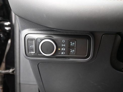 Certified 2025 Ford Explorer Active image 14