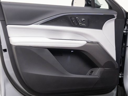 New 2026 Cadillac Lyriq Luxury image 14