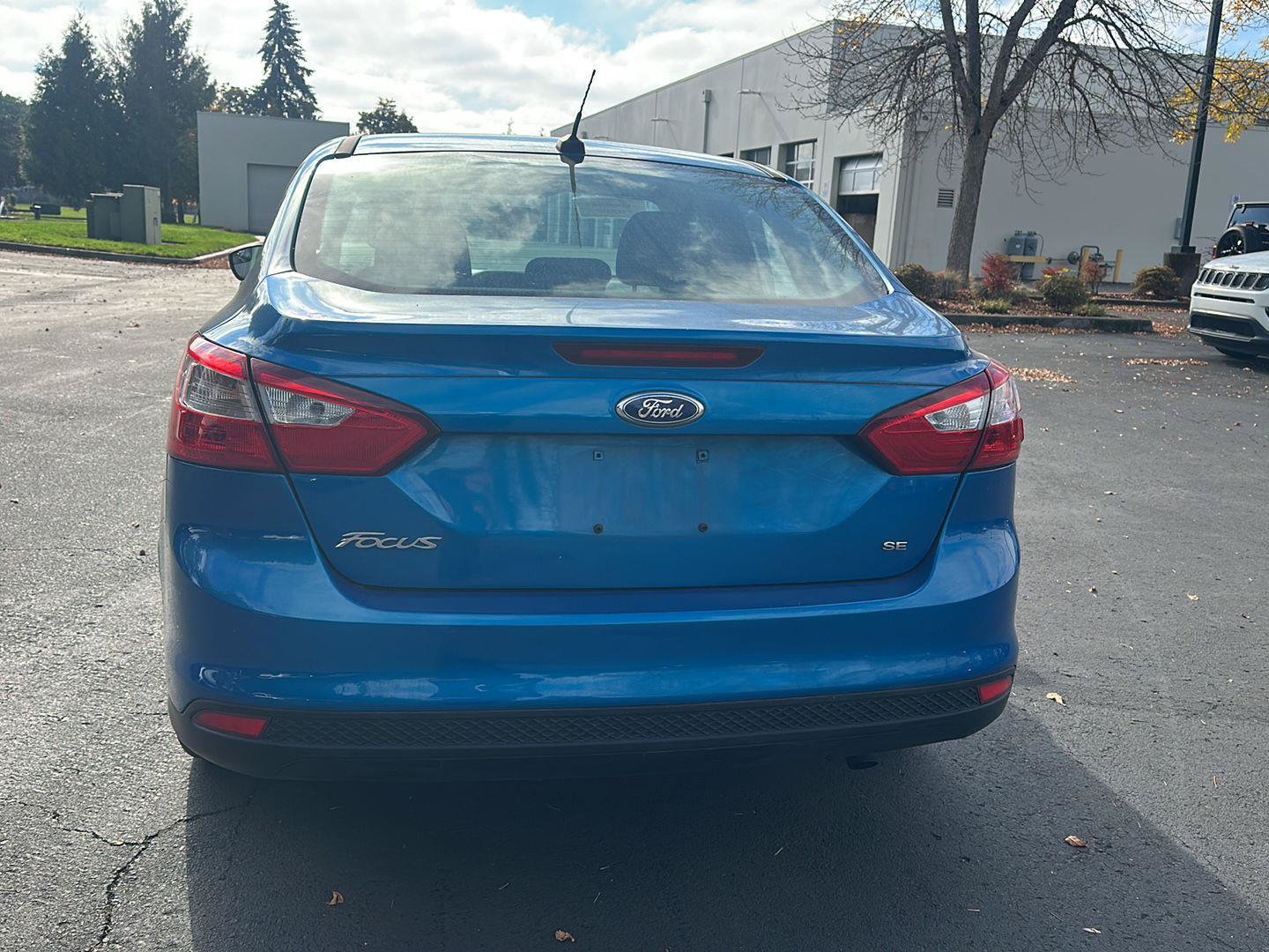 Used 2014 Ford Focus SE FWD image 3