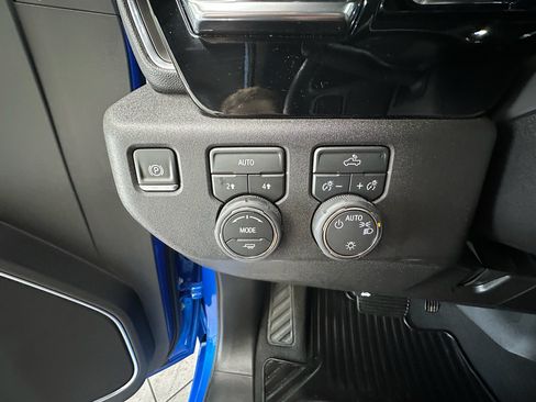 Certified 2026 Chevrolet Silverado 1500 LT AWD/4WD image 25