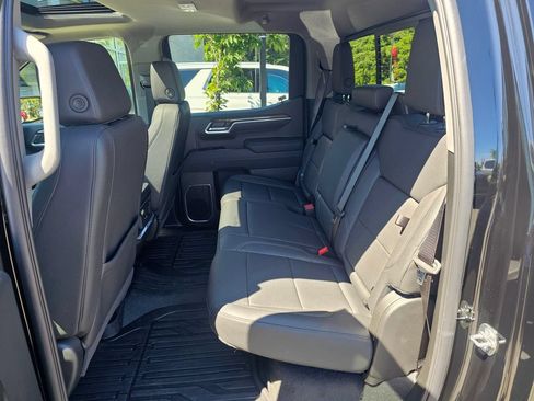 Used 2026 GMC Sierra 1500 Elevation w/ Elevation Premium Package AWD/4WD image 17