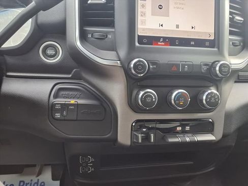 Used 2024 RAM 3500 Big Horn image 25