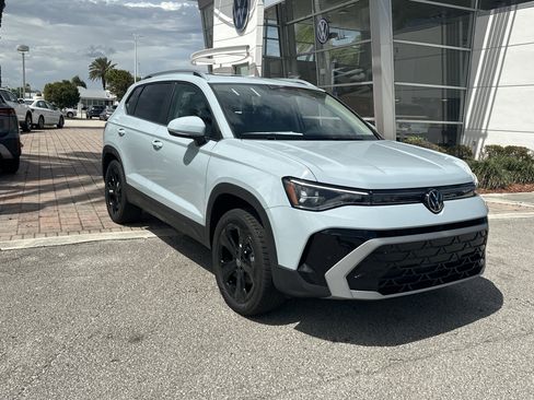 New 2026 Volkswagen Taos SEL AWD/4WD image 4