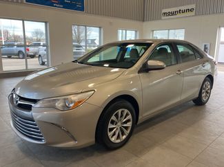 Used 2016 Toyota Camry LE video 1