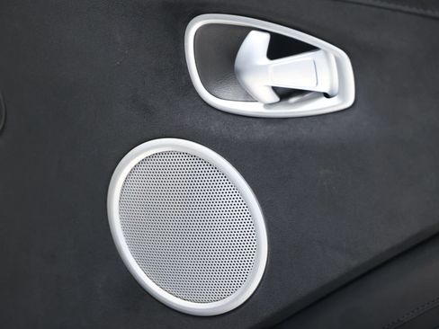 Used 2020 Aston Martin V8 Vantage Coupe RWD image 69