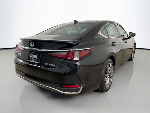 Used 2024 Lexus ES 300h Ultra Luxury w/ Accessory Package (Z1) FWD image 13