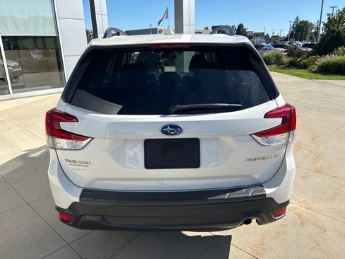 Used 2020 Subaru Forester Premium AWD/4WD image 6