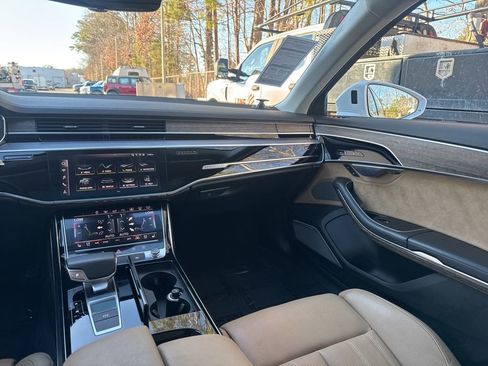 Used 2019 Audi A8 L 3.0T w/ Executive Package image 11