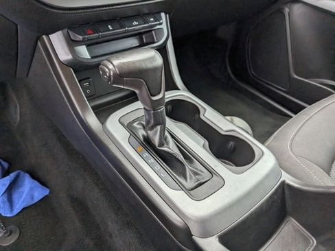 Used 2018 Chevrolet Colorado LT image 17
