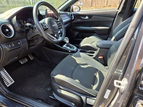 Used 2024 Kia Forte GT-Line w/ GT-Line Premium Package FWD image 11