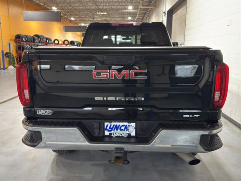Used 2023 GMC Sierra 2500 SLT w/ SLT Premium Package image 5