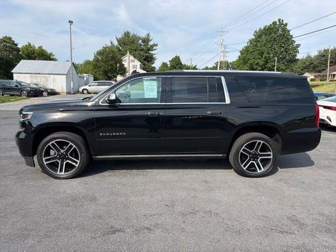 Used 2017 Chevrolet Suburban Premier AWD/4WD image 2