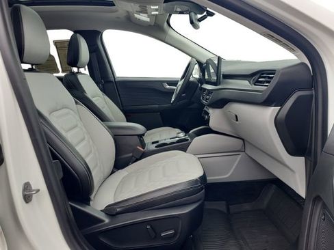 Used 2024 Ford Escape SE w/ PHEV Premium Package image 29