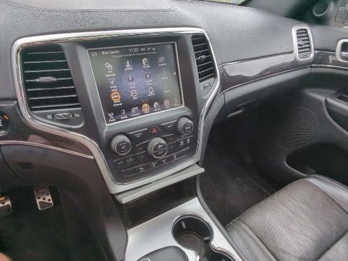 Used 2015 Jeep Grand Cherokee High Altitude AWD/4WD image 18