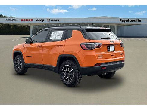 New 2026 Jeep Compass Trailhawk w/ Sun, Sound & Navigation Group AWD/4WD image 5