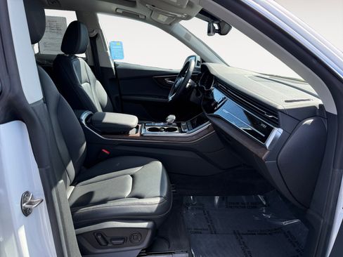 Used 2023 Audi Q8 Premium Plus image 19